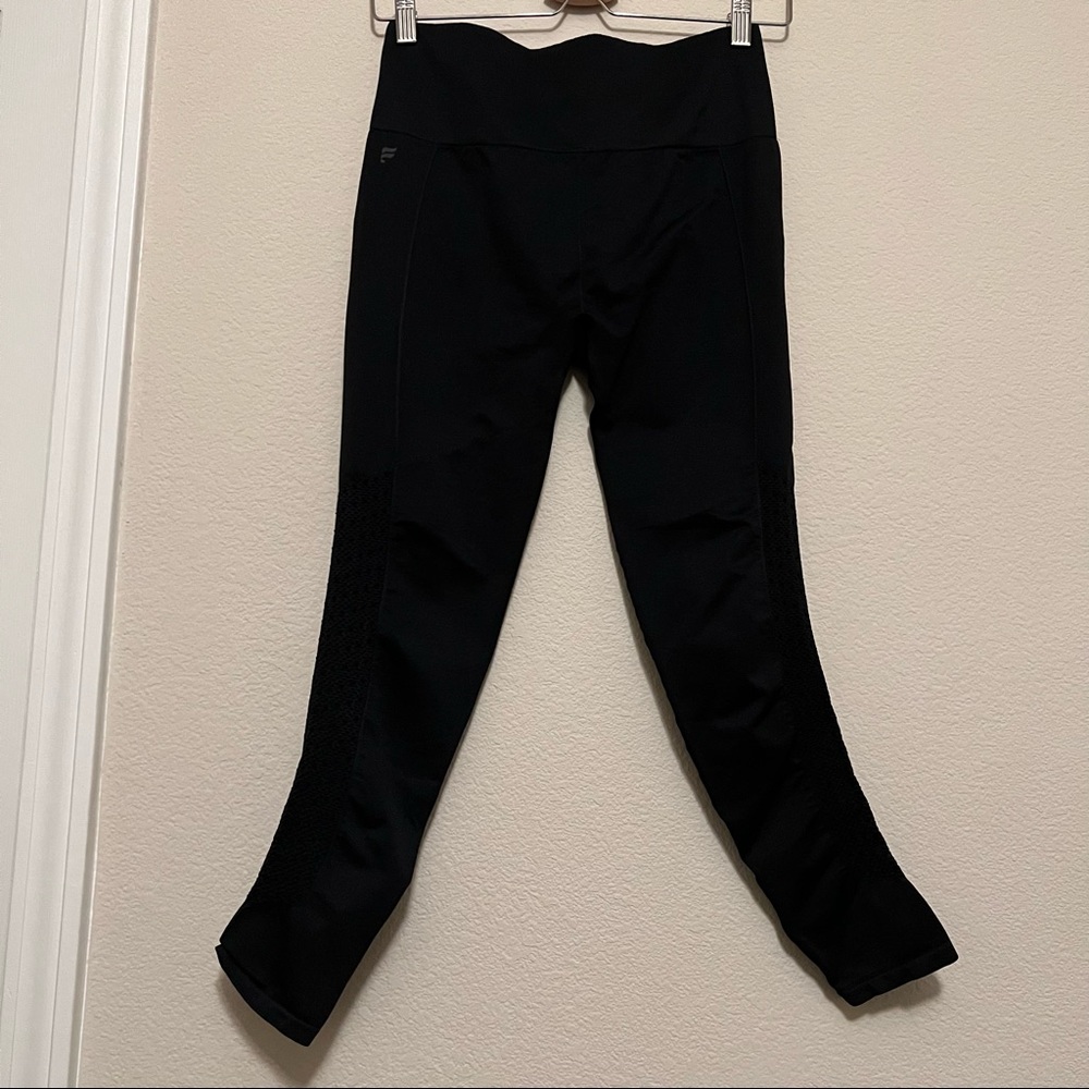 Fabletics Blsck Sync High-Waisted Perforated 7/8 Leggings Size M